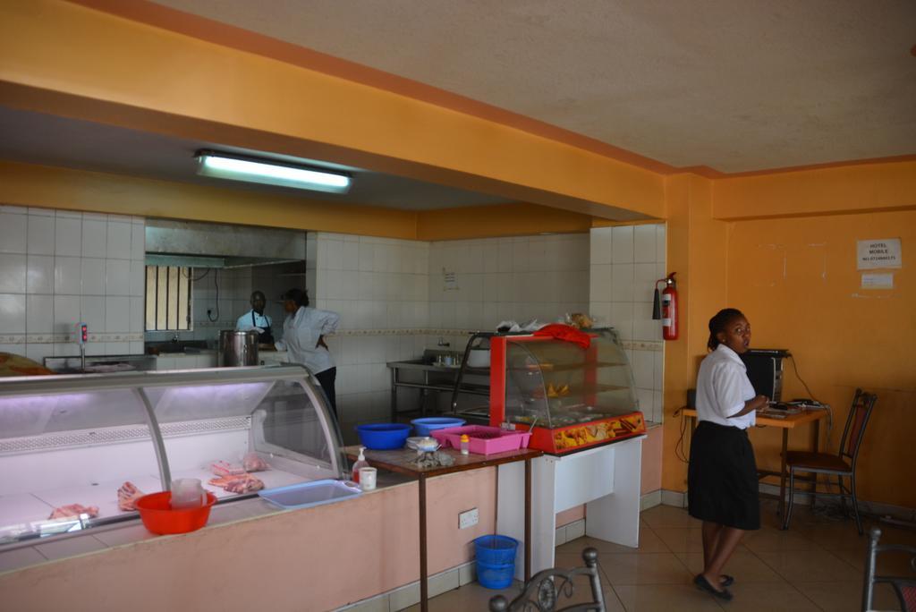Starehe Link Hotel Nairobi Extérieur photo