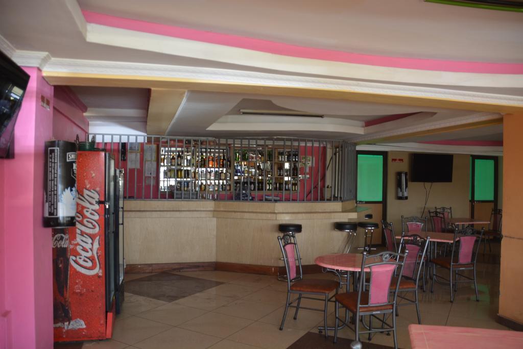 Starehe Link Hotel Nairobi Extérieur photo
