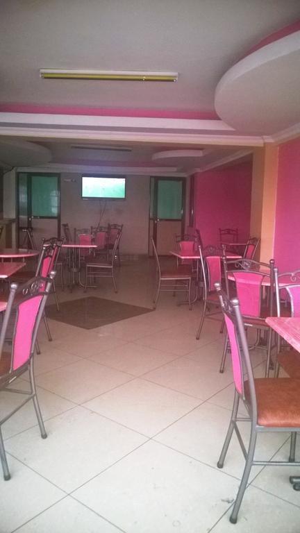 Starehe Link Hotel Nairobi Extérieur photo